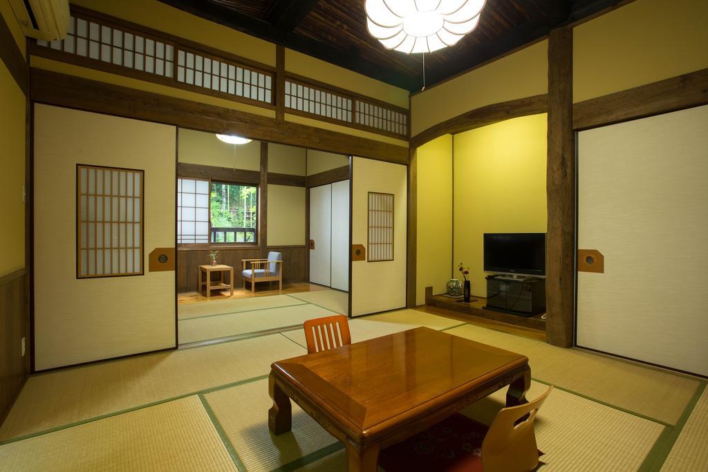 Отель Oogi Onsen Oogiso Минамиогуни Экстерьер фото